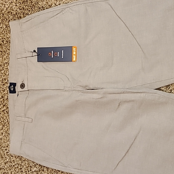 Dockers Smart360Flex light gray khakis - Picture 8 of 15